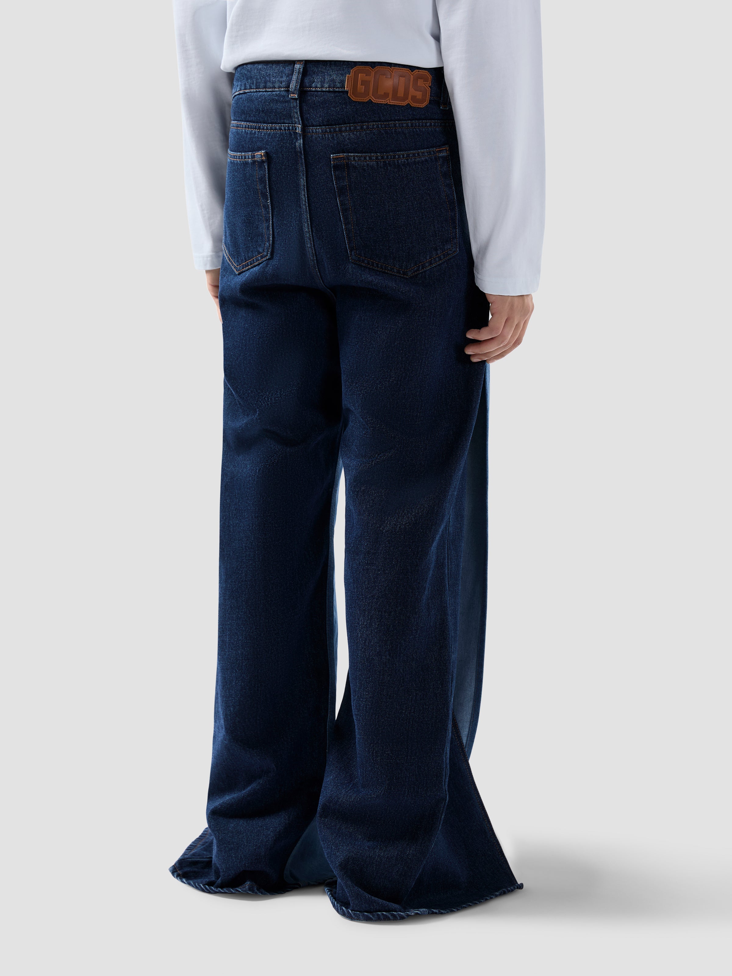 Women′s Jeans and Denim Pants: straight, wide, cargo | GCDS