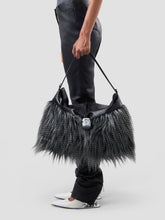Mega Comma in Pelliccia Nera - Accessori Donna | GCDS